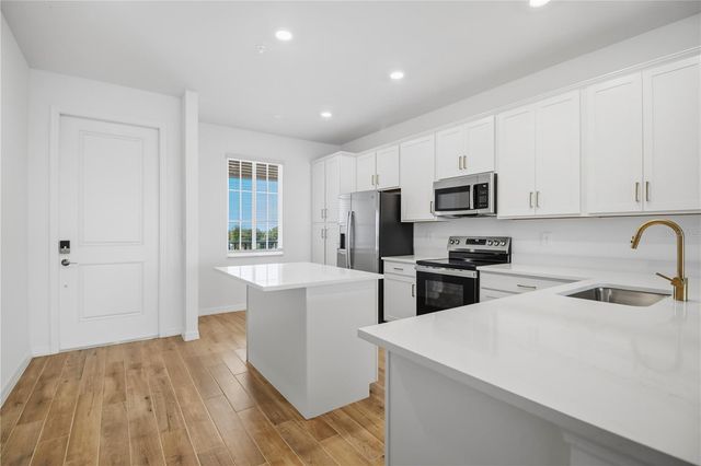 19116 SCALLOP LOOP 403, Lakewood Ranch, FL 34211
