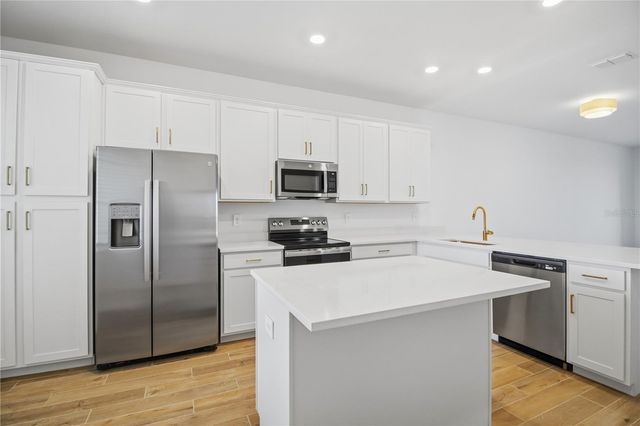 19116 SCALLOP LOOP 403, Lakewood Ranch, FL 34211