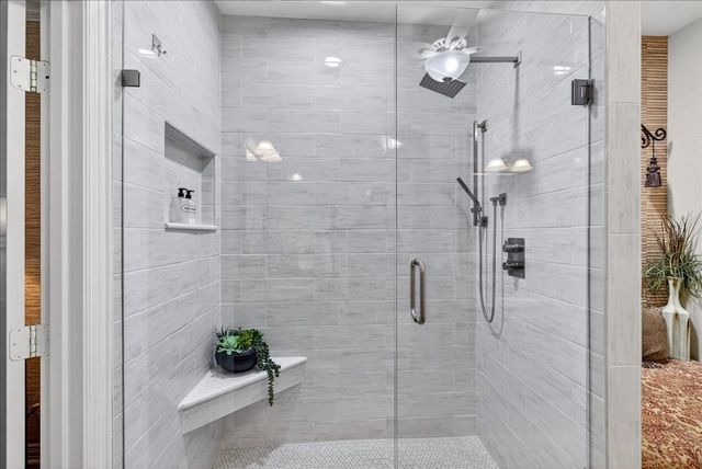 18070 Country Club Drive, Kemp, TX 75143