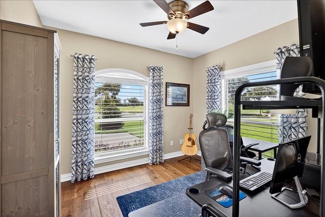 18070 Country Club Drive, Kemp, TX 75143