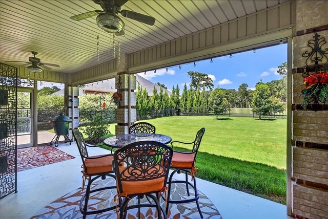 18070 Country Club Drive, Kemp, TX 75143