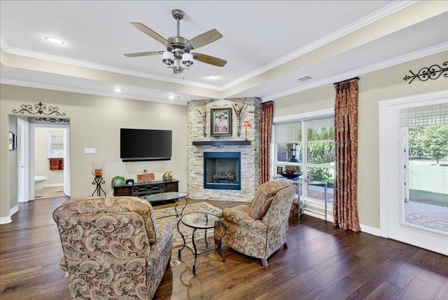 18070 Country Club Drive, Kemp, TX 75143