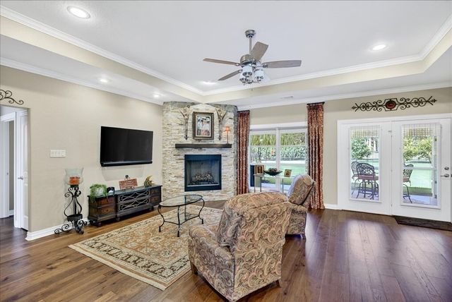 18070 Country Club Drive, Kemp, TX 75143