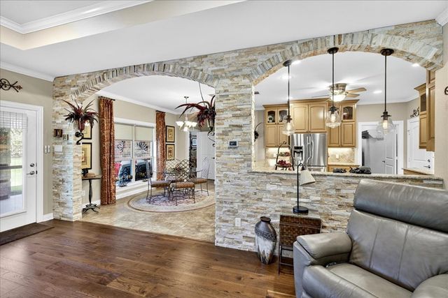 18070 Country Club Drive, Kemp, TX 75143