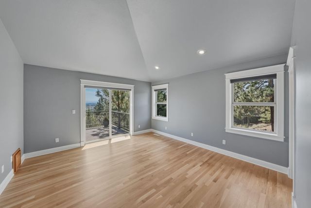2409 NW Hillpine Court, Bend, OR 97703