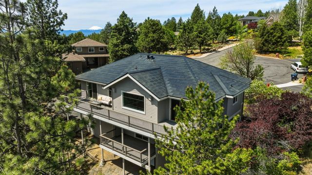 2409 NW Hillpine Court, Bend, OR 97703