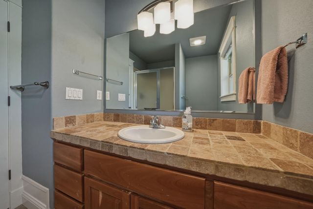 2409 NW Hillpine Court, Bend, OR 97703