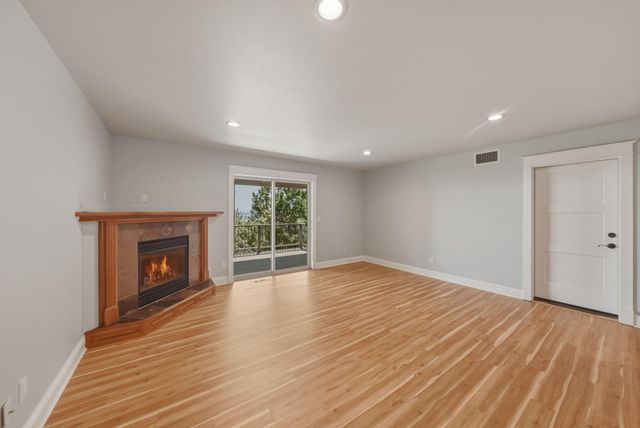 2409 NW Hillpine Court, Bend, OR 97703