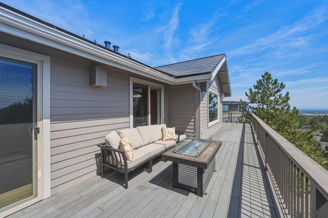 2409 NW Hillpine Court, Bend, OR 97703
