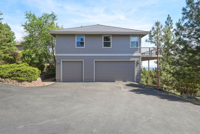 2409 NW Hillpine Court, Bend, OR 97703