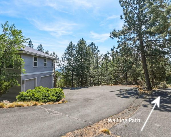 2409 NW Hillpine Court, Bend, OR 97703