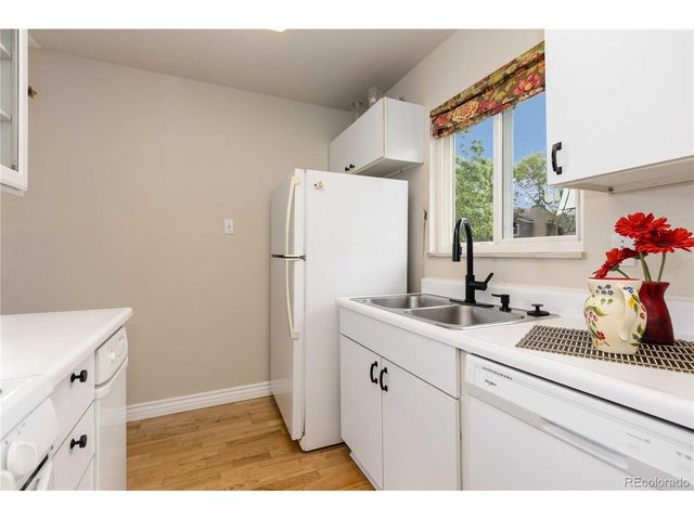 6650 E Arizona Ave 137, Denver, CO 80224