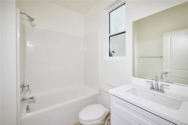 944 N Divino Privado 59, Ontario, CA 91764