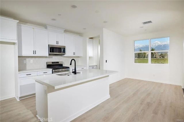 944 N Divino Privado 59, Ontario, CA 91764