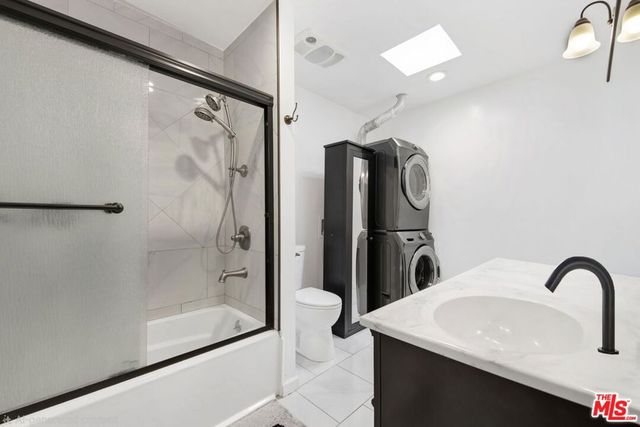 6330 Morse Avenue, North Hollywood, CA 91606