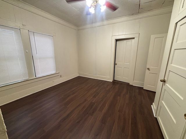 376 W Walters Street, Lewisville, TX 75057