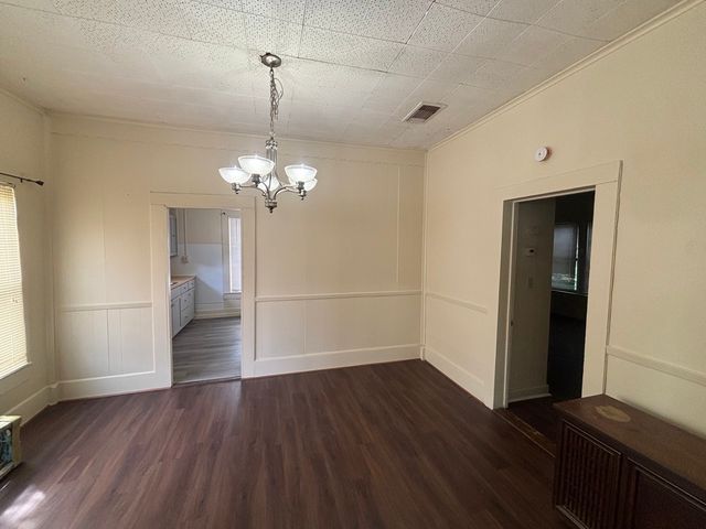 376 W Walters Street, Lewisville, TX 75057