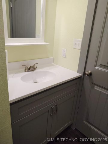 837 C SE, Ardmore, OK 73401