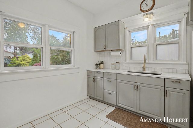 1946 Wyoming Avenue Sw, City Of Wyoming, MI 49519