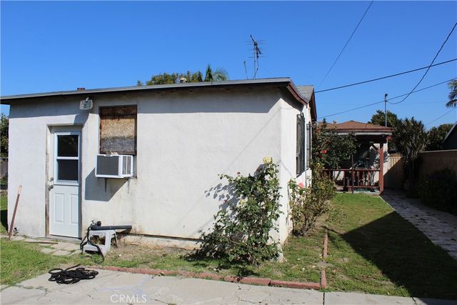 5852 5854 Lanto, Bell Gardens, CA 90201