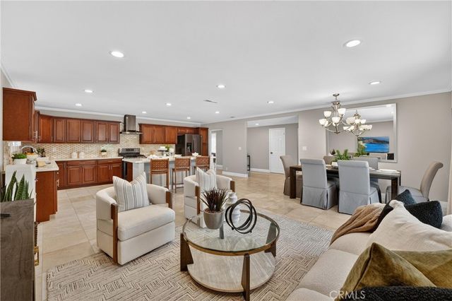 1192 Sycamore Avenue, Tustin, CA 92780