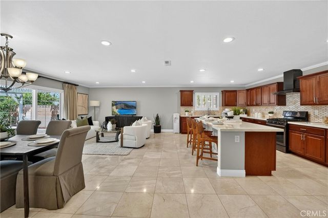 1192 Sycamore Avenue, Tustin, CA 92780