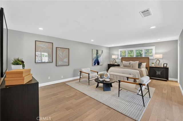 1192 Sycamore Avenue, Tustin, CA 92780
