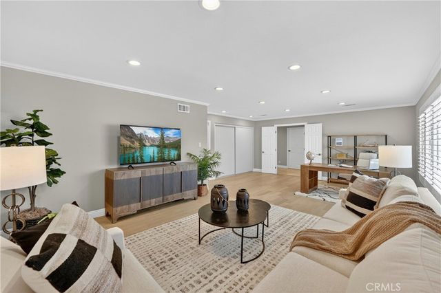 1192 Sycamore Avenue, Tustin, CA 92780