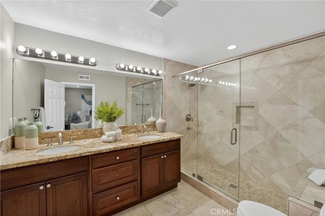 1192 Sycamore Avenue, Tustin, CA 92780