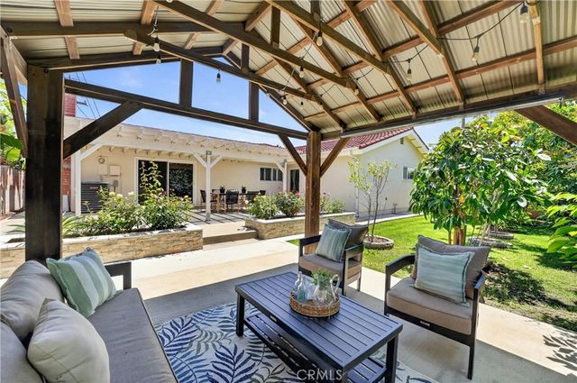 1192 Sycamore Avenue, Tustin, CA 92780