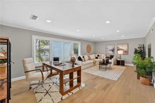 1192 Sycamore Avenue, Tustin, CA 92780