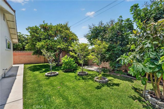 1192 Sycamore Avenue, Tustin, CA 92780