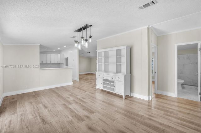 730 NW 217th Ter, Pembroke Pines, FL 33029