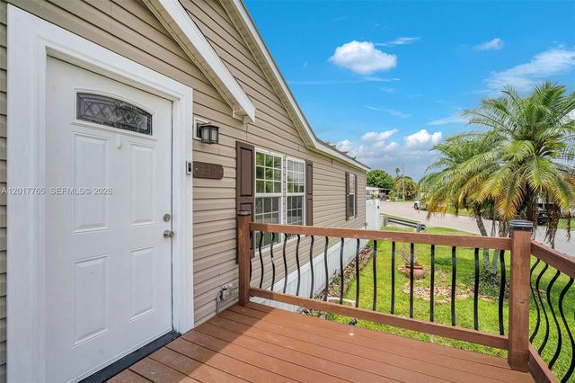 730 NW 217th Ter, Pembroke Pines, FL 33029