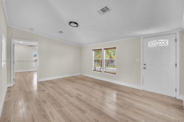730 NW 217th Ter, Pembroke Pines, FL 33029