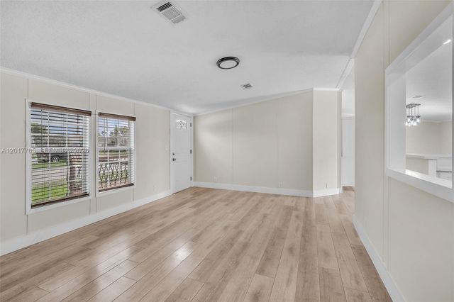 730 NW 217th Ter, Pembroke Pines, FL 33029