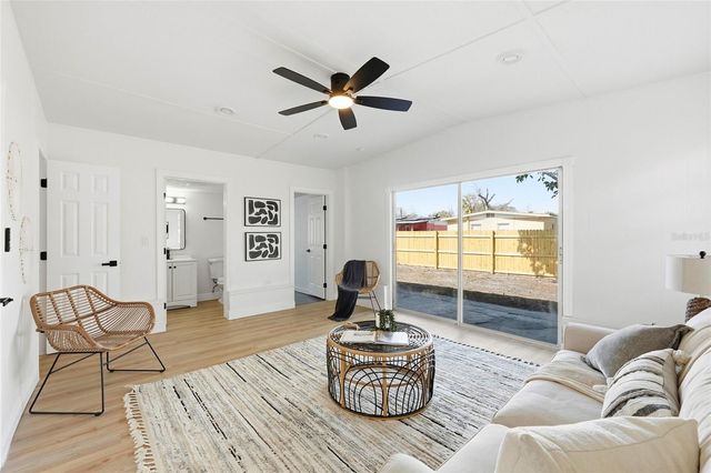 1912 BRUST AVENUE, Tampa, FL 33612