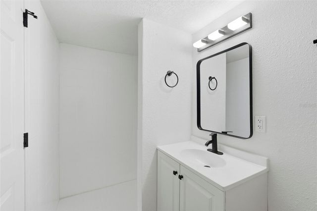 1912 BRUST AVENUE, Tampa, FL 33612