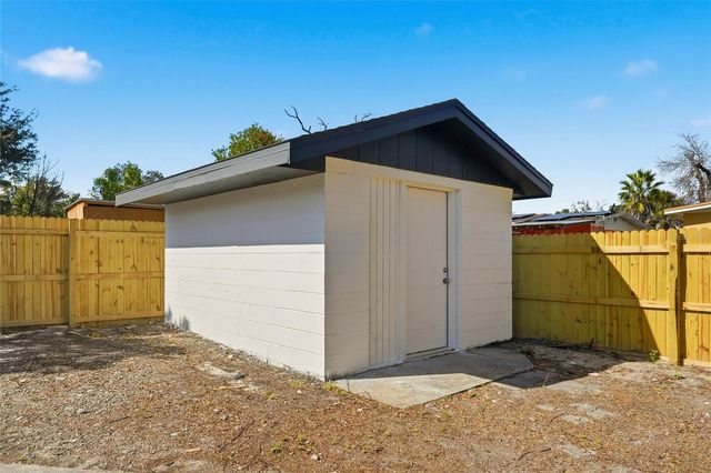 1912 BRUST AVENUE, Tampa, FL 33612