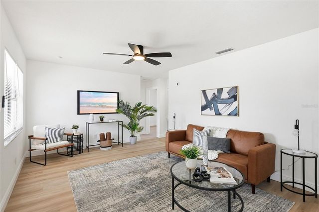 1912 BRUST AVENUE, Tampa, FL 33612