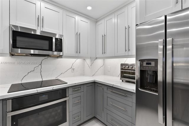 1985 S Ocean Dr 22H, Hallandale Beach, FL 33009