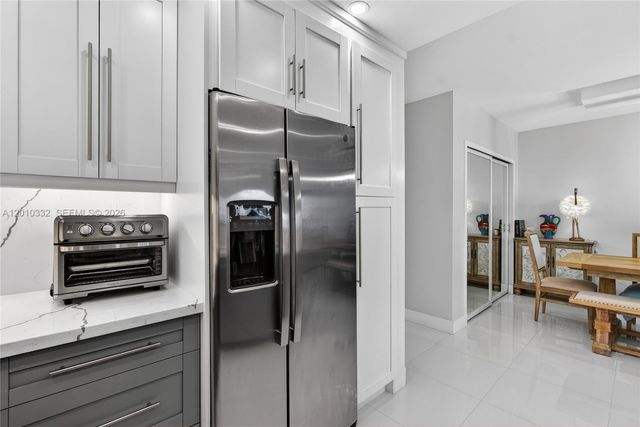 1985 S Ocean Dr 22H, Hallandale Beach, FL 33009