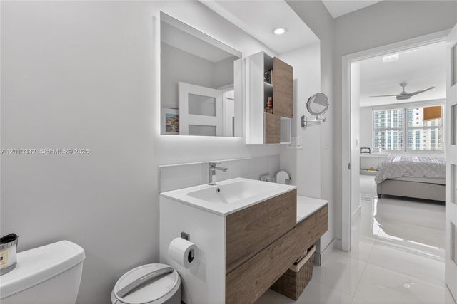 1985 S Ocean Dr 22H, Hallandale Beach, FL 33009