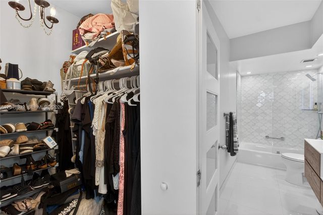 1985 S Ocean Dr 22H, Hallandale Beach, FL 33009