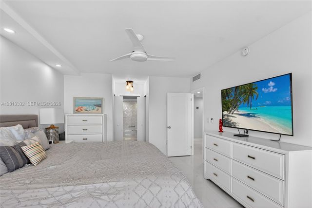 1985 S Ocean Dr 22H, Hallandale Beach, FL 33009