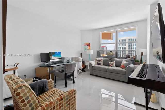 1985 S Ocean Dr 22H, Hallandale Beach, FL 33009