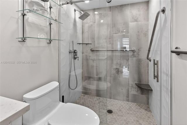 1985 S Ocean Dr 22H, Hallandale Beach, FL 33009