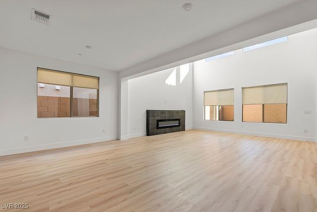 10851 Hanwicke Harbor Avenue, Las Vegas, NV 89166