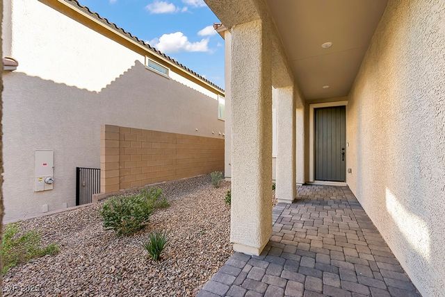 10851 Hanwicke Harbor Avenue, Las Vegas, NV 89166