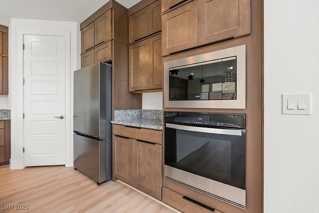 10851 Hanwicke Harbor Avenue, Las Vegas, NV 89166